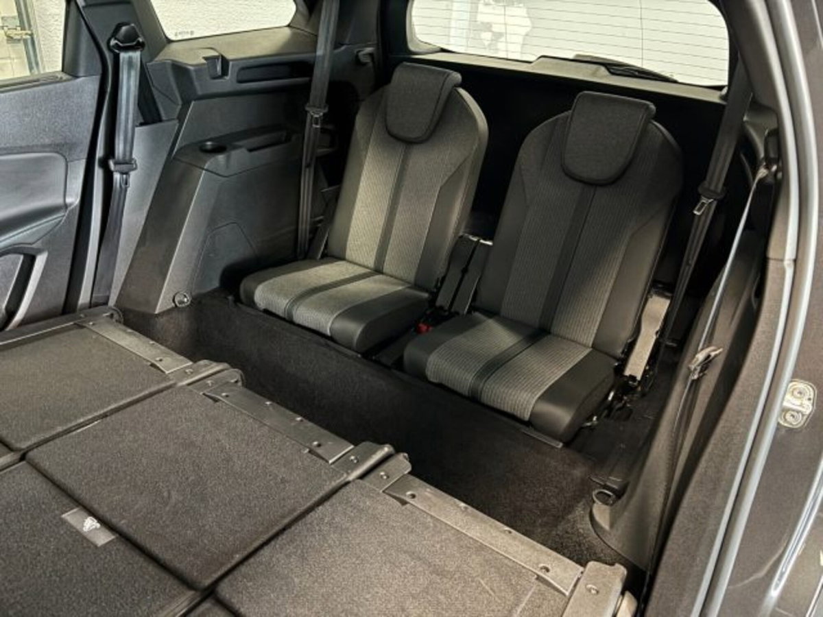 Peugeot 5008 1.5 bluehdi Allure Pack s&s 130cv eat8 (14)