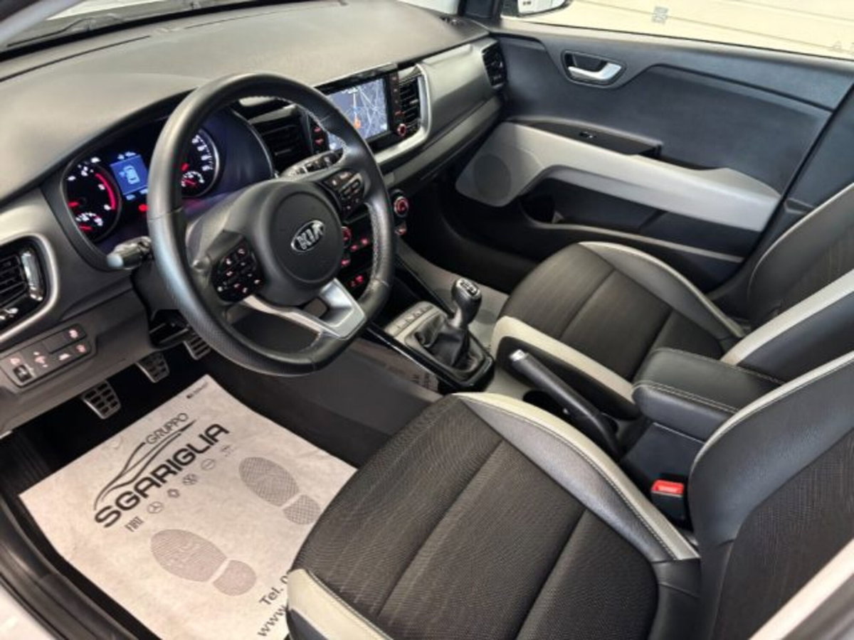 Kia Stonic 1.6 CRDi 115 CV Style (12)