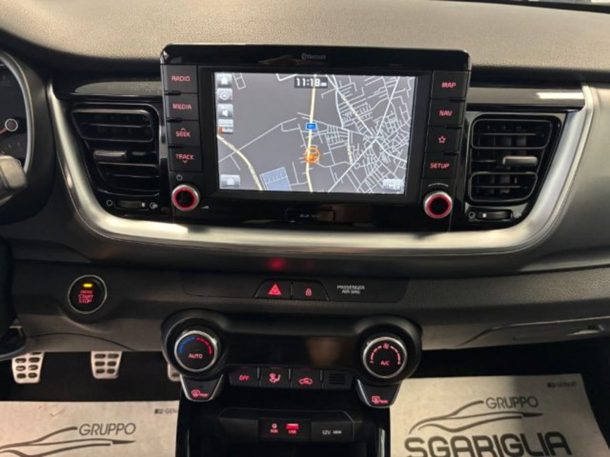 Kia Stonic 1.6 CRDi 115 CV Style (8)
