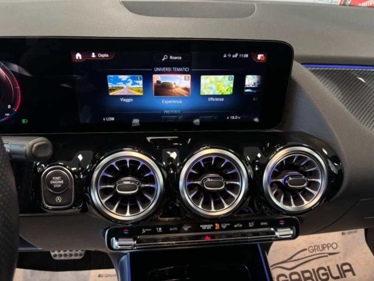 Mercedes-Benz Classe B 180 d Premium (19)