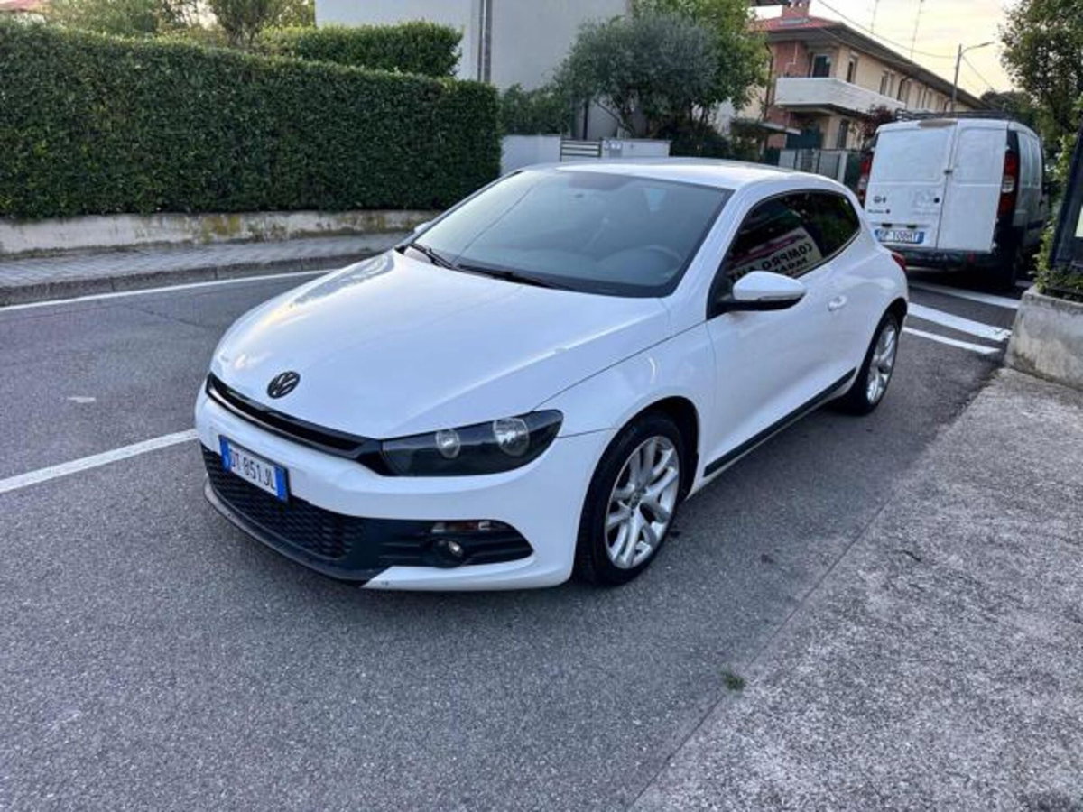 Volkswagen Scirocco 1.4 TSI 160CV (2)