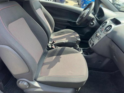 Opel Corsa 1.4 16V 3 porte aut. Sport (8)