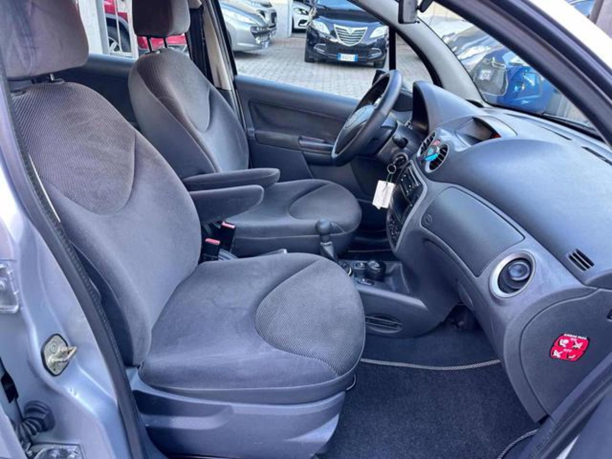 Citroen C3 1.1 Cashmere (17)