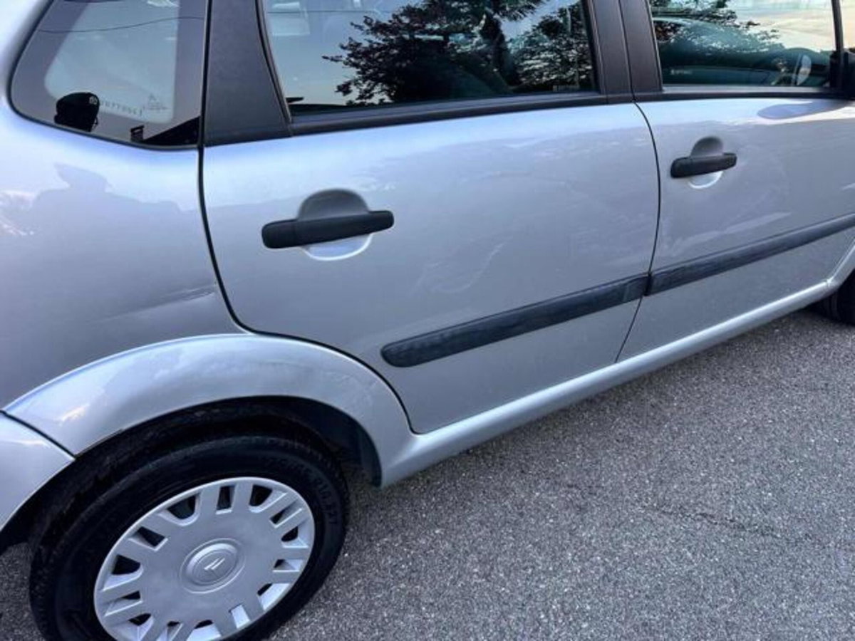 Citroen C3 1.1 Cashmere (7)