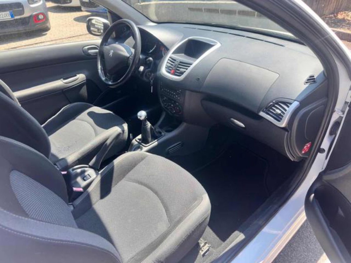 Peugeot 206 60CV 3p. X Line (12)