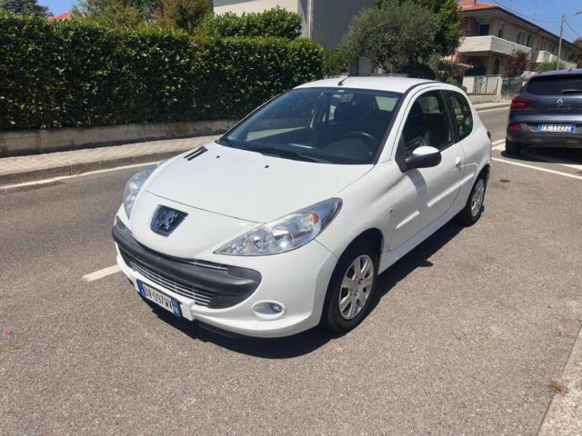 Peugeot 206 60CV 3p. X Line (3)