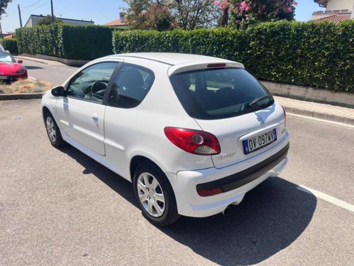 Peugeot 206 60CV 3p. X Line (8)