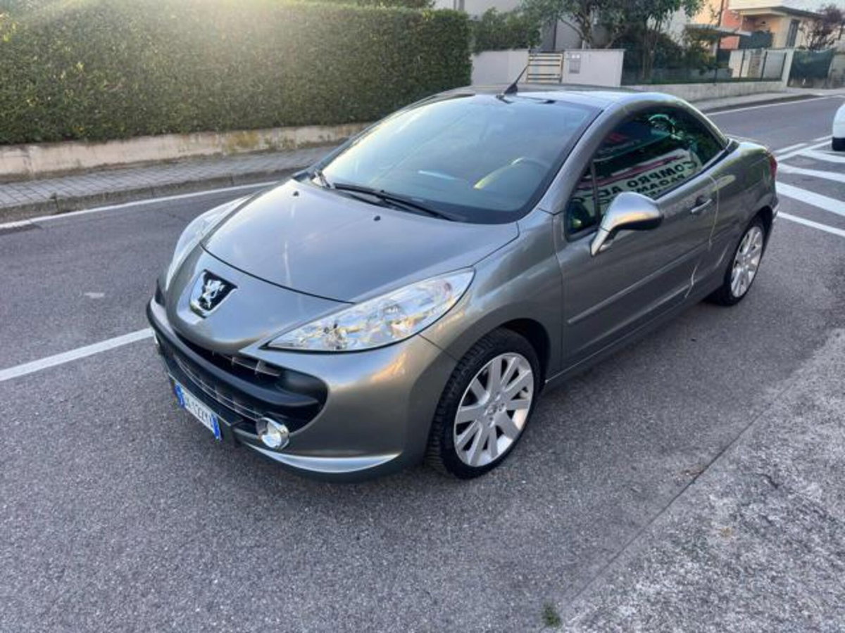 Peugeot 207 Cabrio VTi 120CV CC aut. Féline (18)