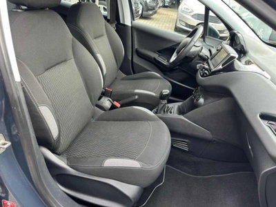 Peugeot 208 68 5 porte Active (17)