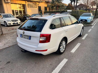 Skoda Octavia Station Wagon 1.6 TDI CR 105 CV Wagon Elegance (5)