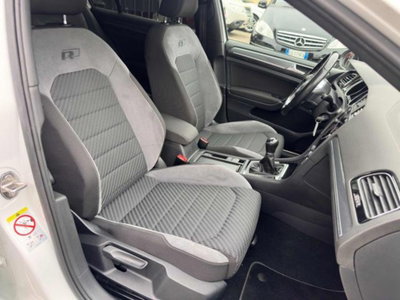 Volkswagen Golf 2.0 TDI 150 CV SCR R-Line (12)