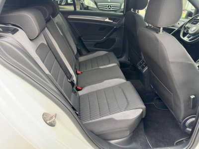 Volkswagen Golf 2.0 TDI 150 CV SCR R-Line (13)