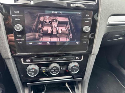 Volkswagen Golf 2.0 TDI 150 CV SCR R-Line (19)