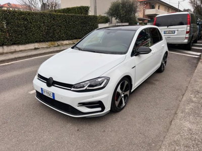 Volkswagen Golf 2.0 TDI 150 CV SCR R-Line (4)