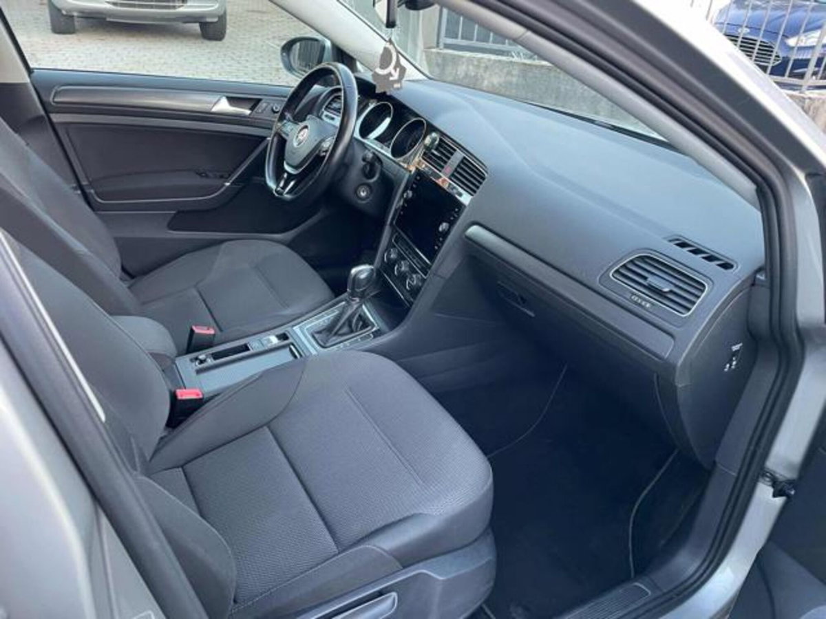 Volkswagen Golf Variant 1.6 TDI 115 CV DSG Executive BlueMotion Tech. (14)
