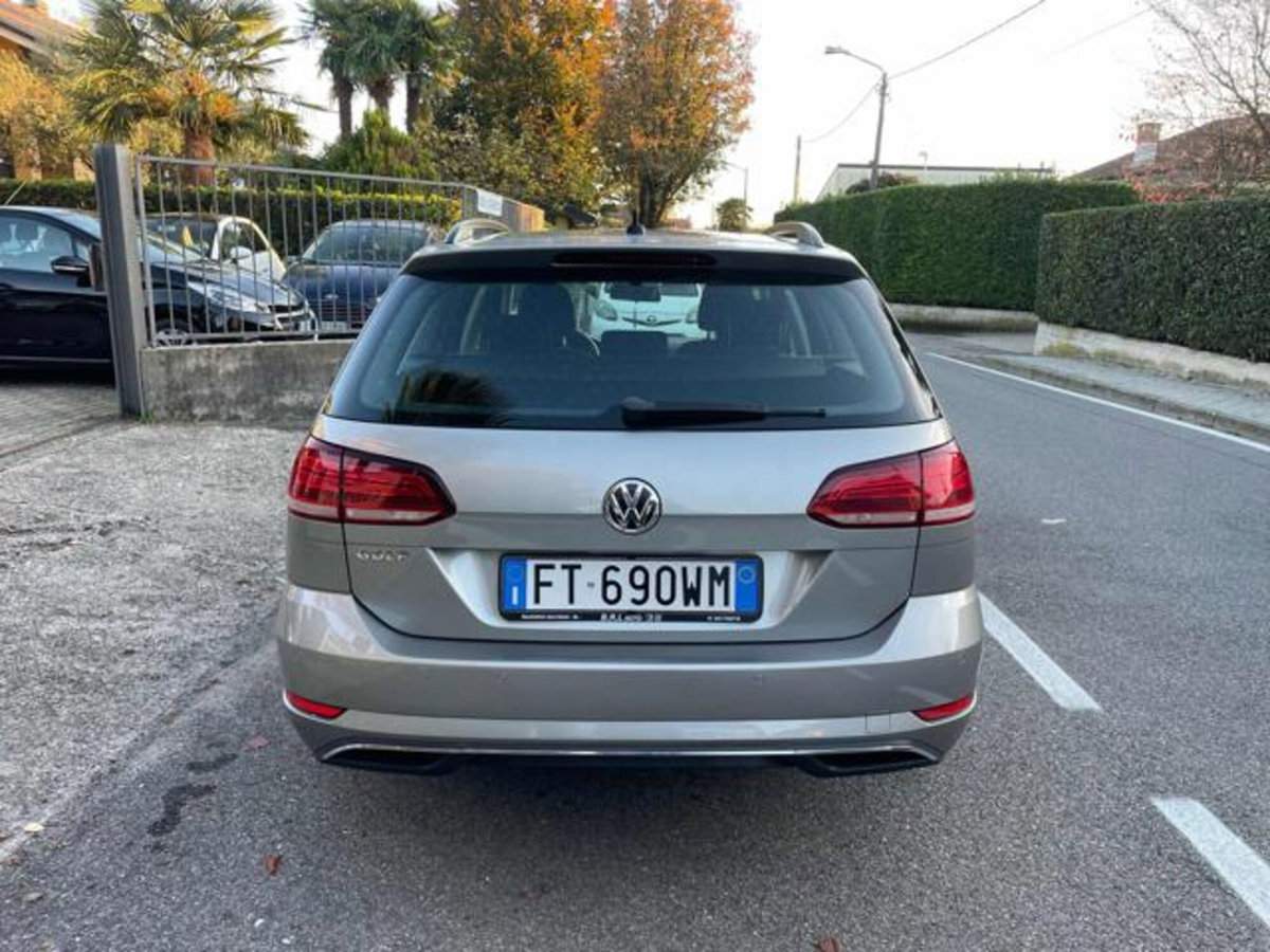Volkswagen Golf Variant 1.6 TDI 115 CV DSG Executive BlueMotion Tech. (5)