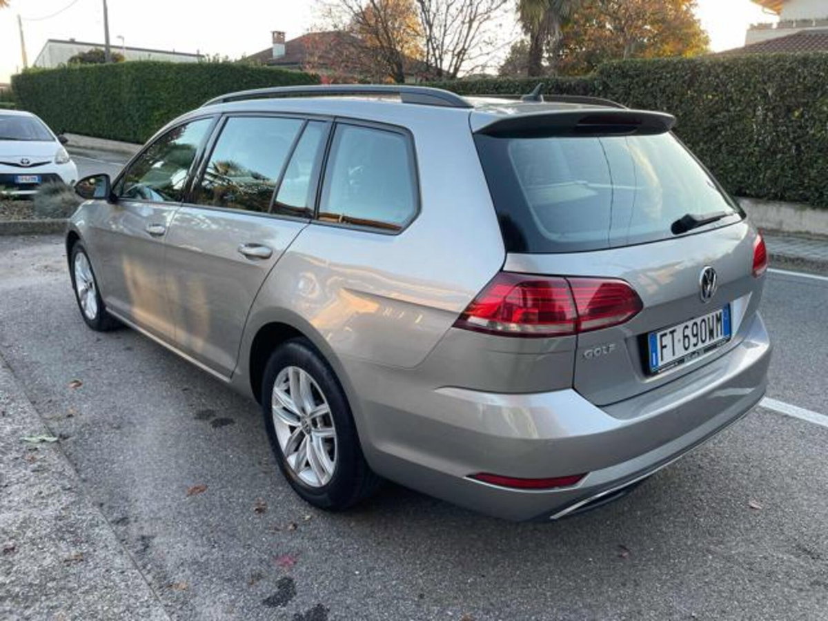 Volkswagen Golf Variant 1.6 TDI 115 CV DSG Executive BlueMotion Tech. (7)