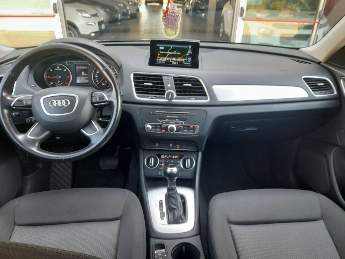 Audi Q3 2.0 TDI 150 CV quattro S tronic Business (9)