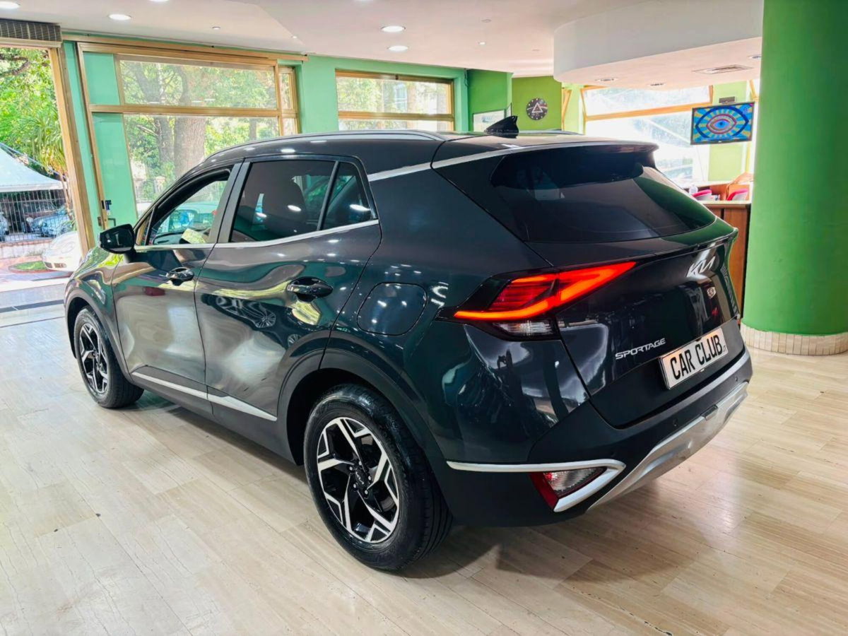 Kia Sportage 1.6 CRDI 136 DCT7 2WD Mild Hybrid Black Edition (6)