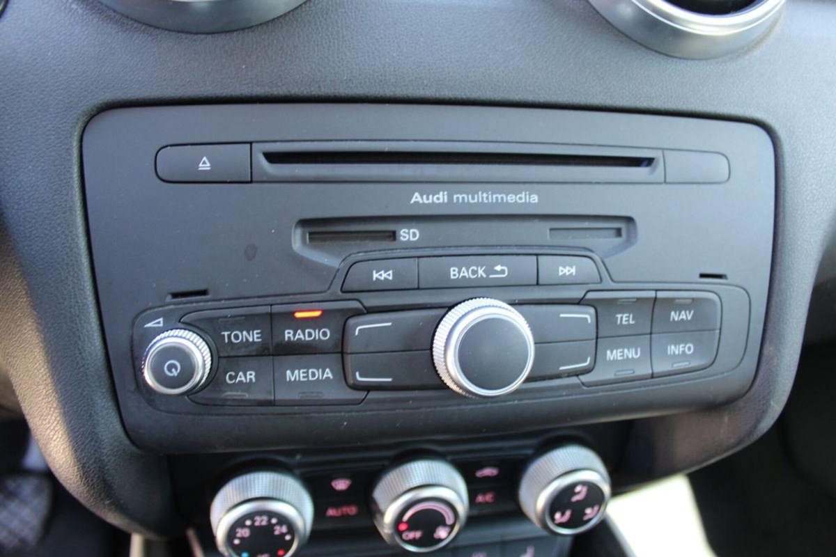 Audi A1 Sportback 1.6 TDI S tronic S line edition plus (18)