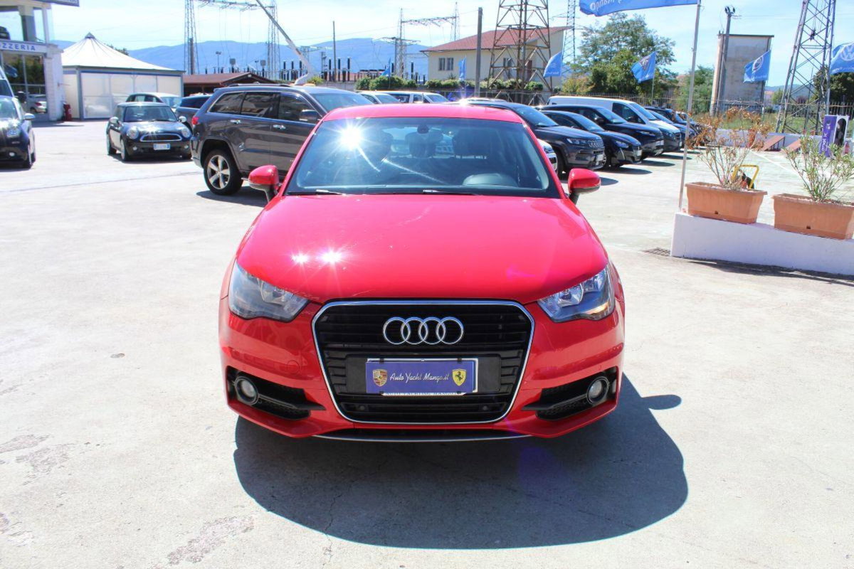 Audi A1 Sportback 1.6 TDI S tronic S line edition plus (2)