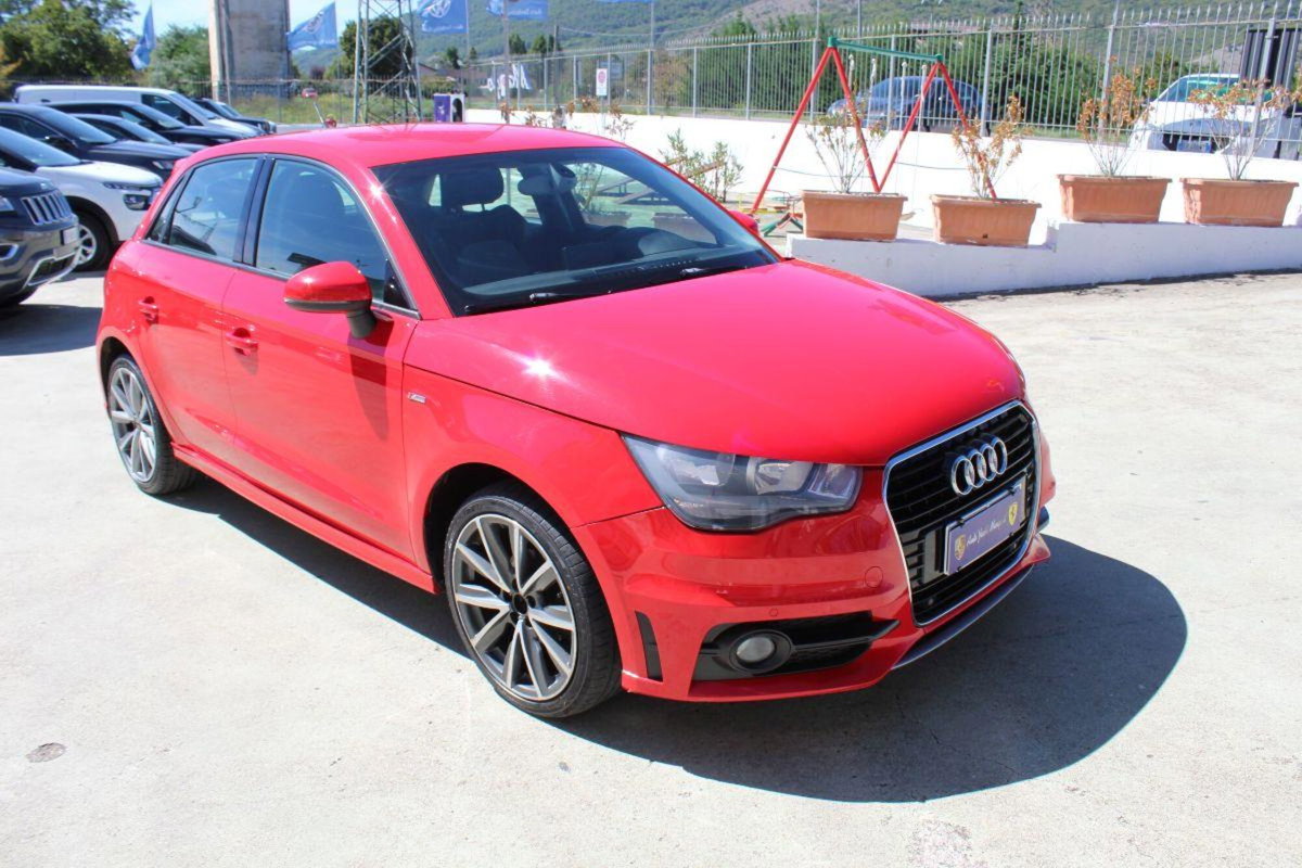 Audi A1 Sportback 1.6 TDI S tronic S line edition plus (3)