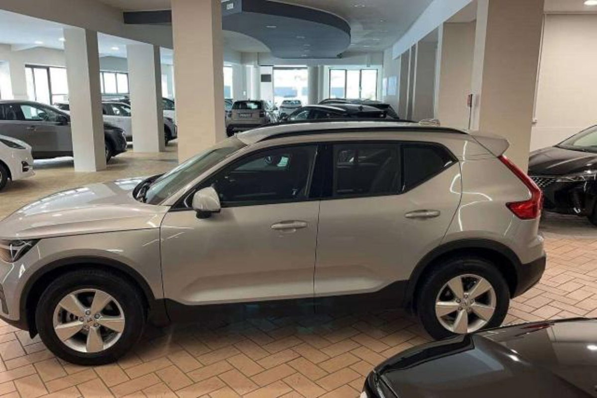 VOLVO Veicoli Commerciali XC40 XC40 N1 1.5 T2 Momentum my21 (5)