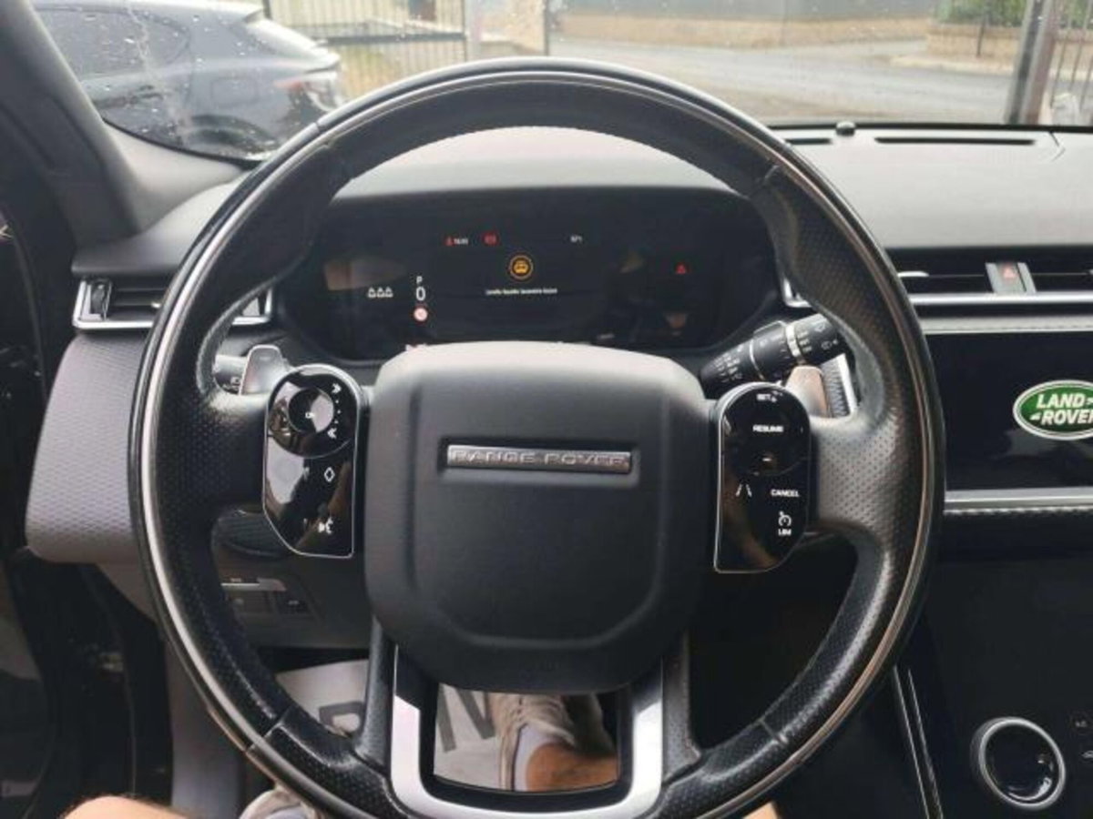 Land Rover Range Rover Velar 2.0D I4 240 CV R-Dynamic SE (12)