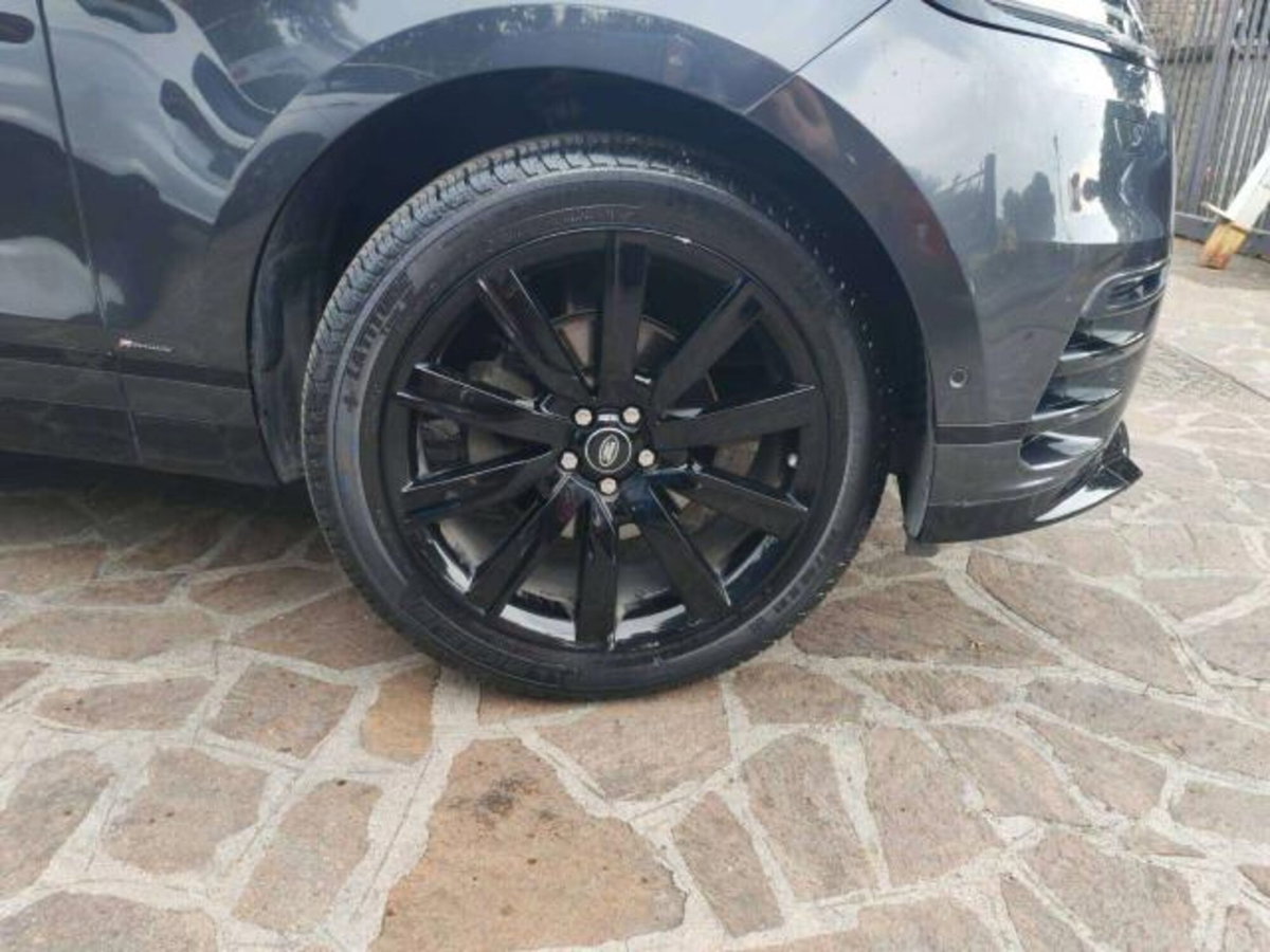 Land Rover Range Rover Velar 2.0D I4 240 CV R-Dynamic SE (4)