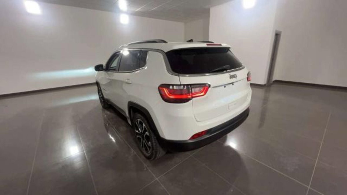 Jeep Compass 1.6 mjt Limited 2wd 130cv (6)