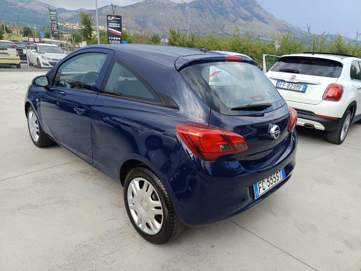 Opel Corsa Coupé 1.4 90CV GPL Tech n-Joy (6)