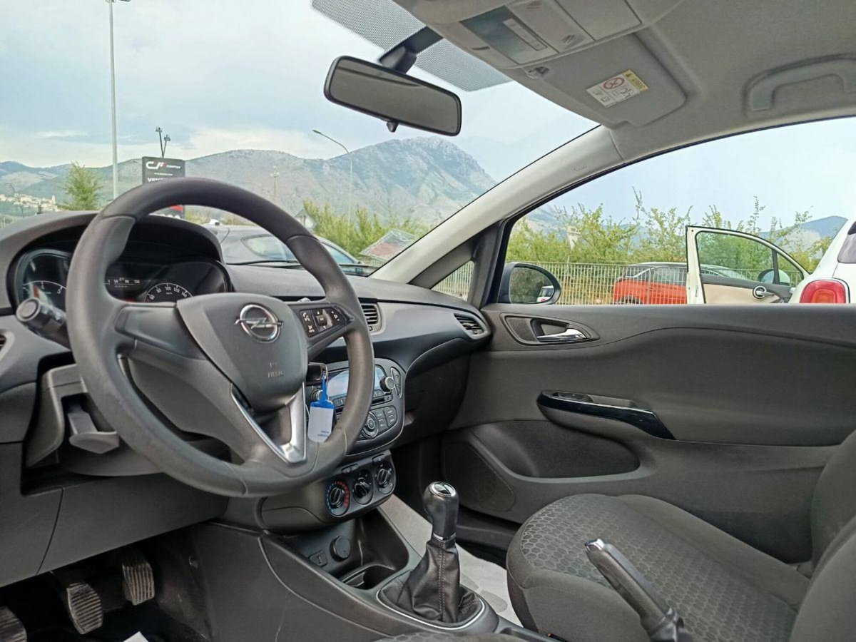 Opel Corsa Coupé 1.4 90CV GPL Tech n-Joy (8)