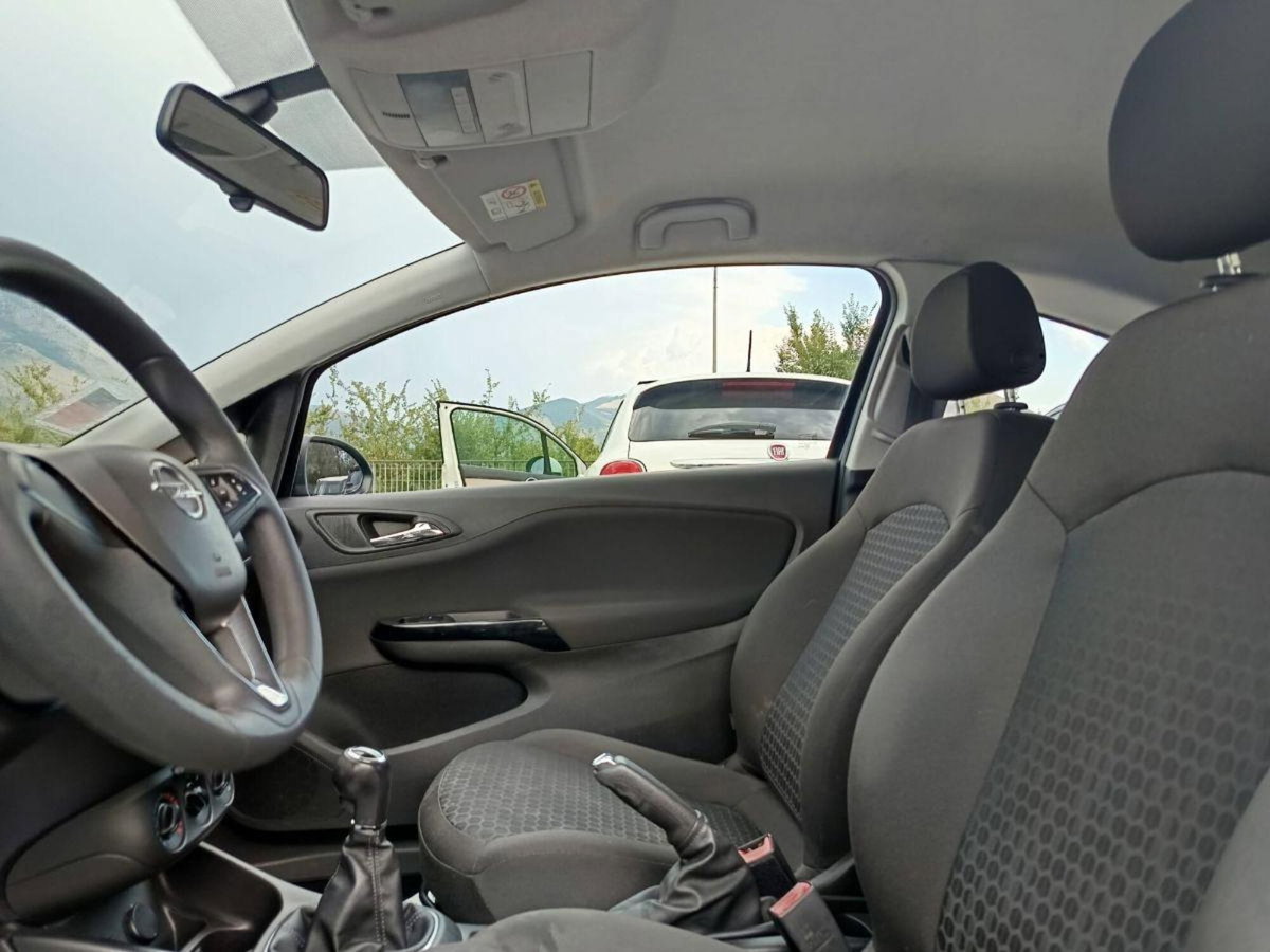 Opel Corsa Coupé 1.4 90CV GPL Tech n-Joy (9)