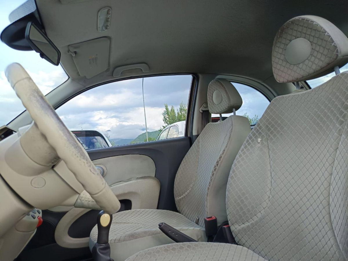 Nissan Micra 1.2 16V 3 porte Acenta (12)