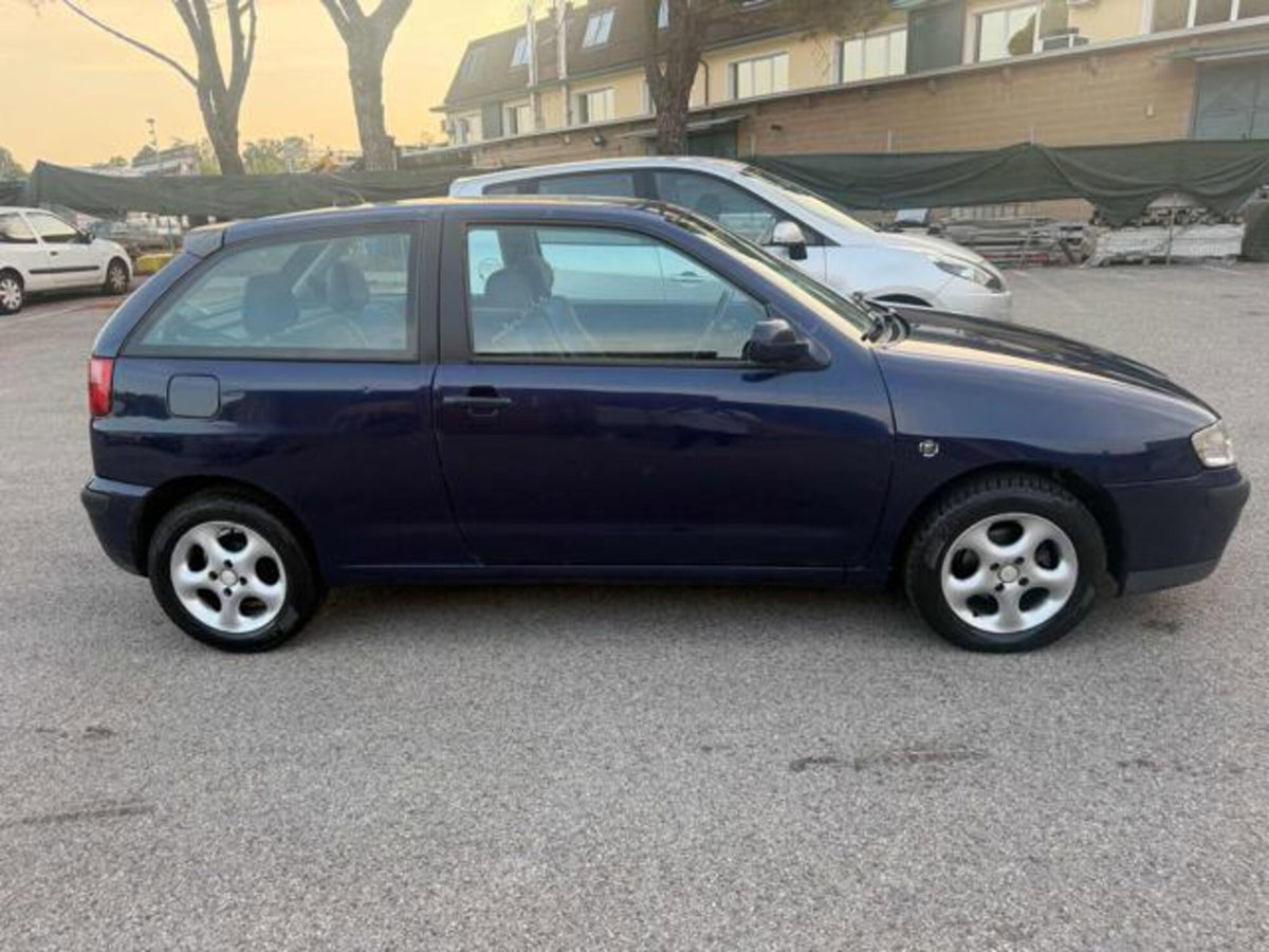 SEAT Ibiza 1.9 SDI cat 3 porte Stella (5)