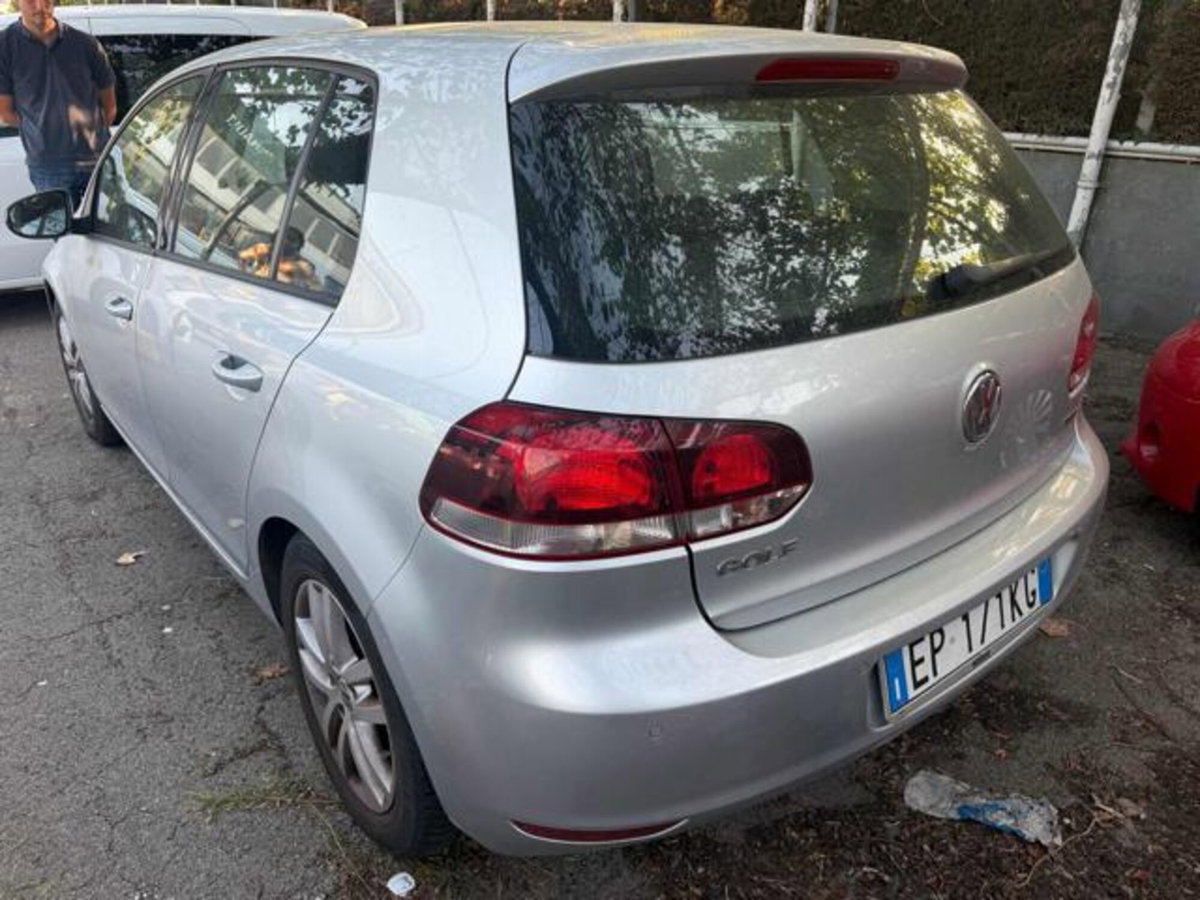 Volkswagen Golf 1.6 5p. Highline BiFuel (19)
