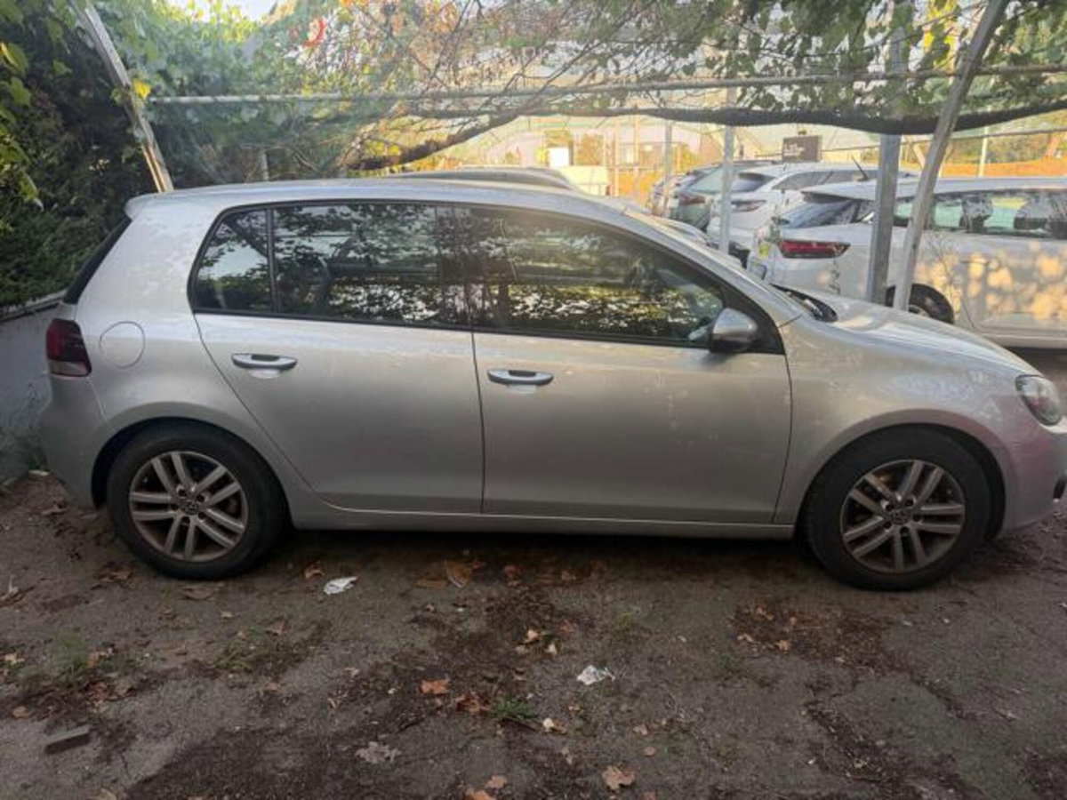 Volkswagen Golf 1.6 5p. Highline BiFuel (4)