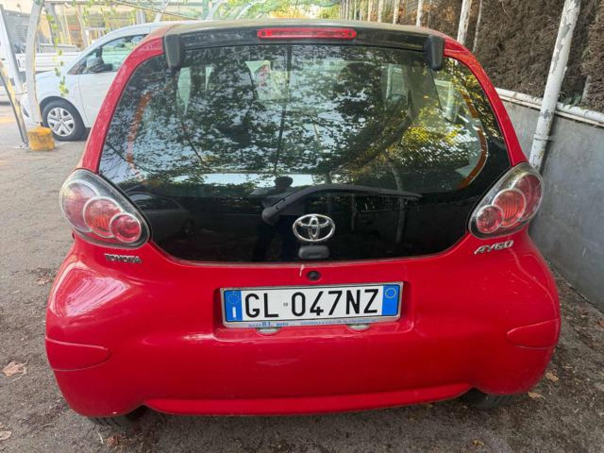 Toyota Aygo 1.0 12V VVT-i 3 porte Orange Connect (5)