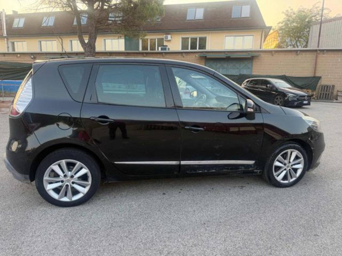 Renault Scenic E-Tech Electric XMod 1.5 dCi 110CV EDC Bose (19)