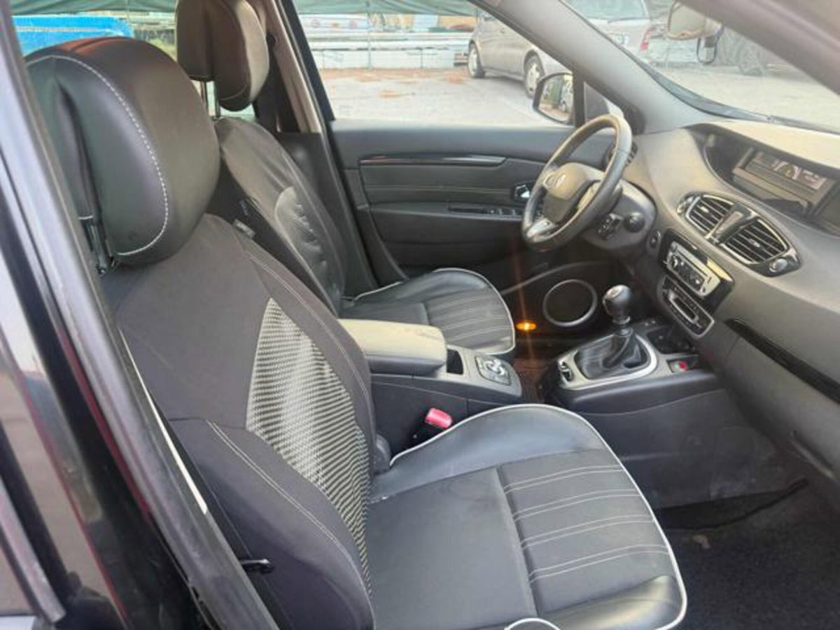Renault Scenic E-Tech Electric XMod 1.5 dCi 110CV EDC Bose (4)