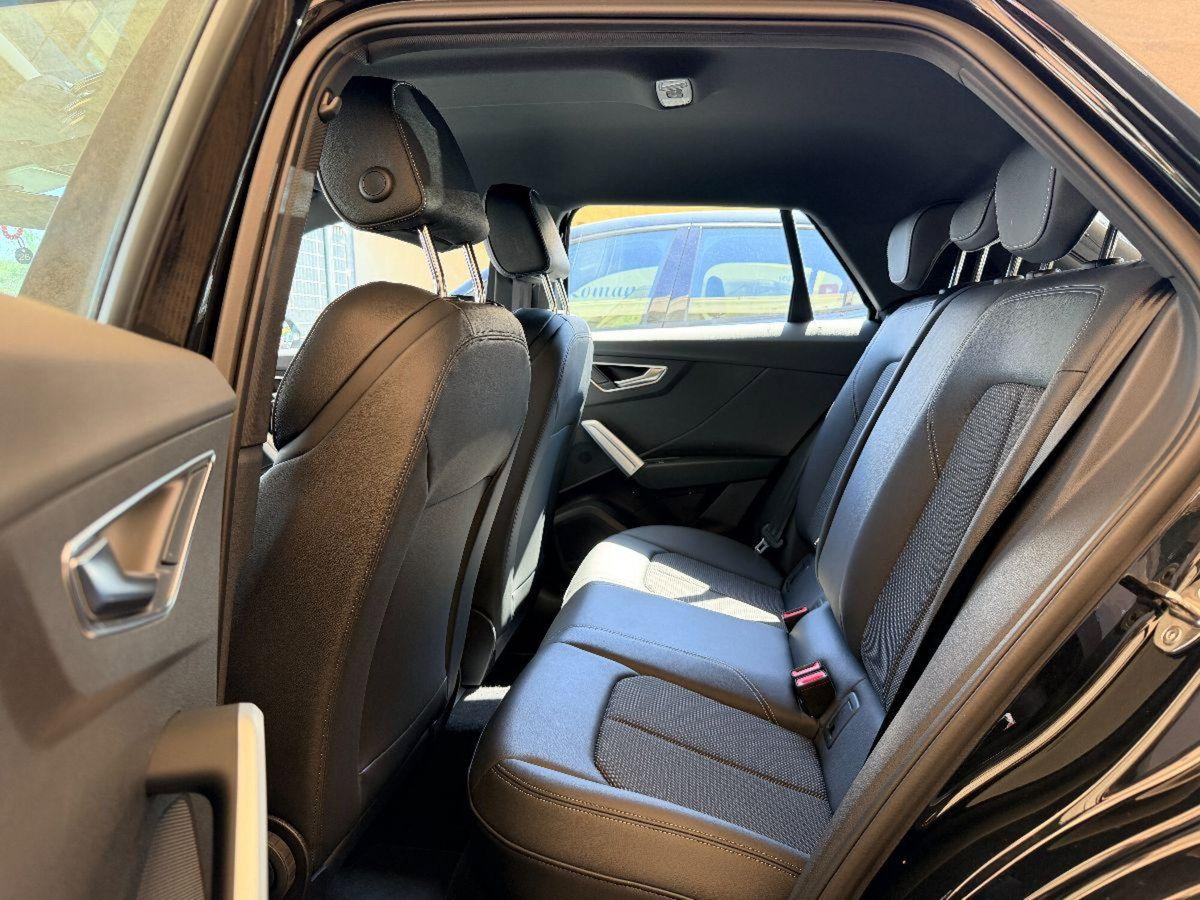 Audi Q2 Q2 35 TDI quattro S tronic S line Edition (11)