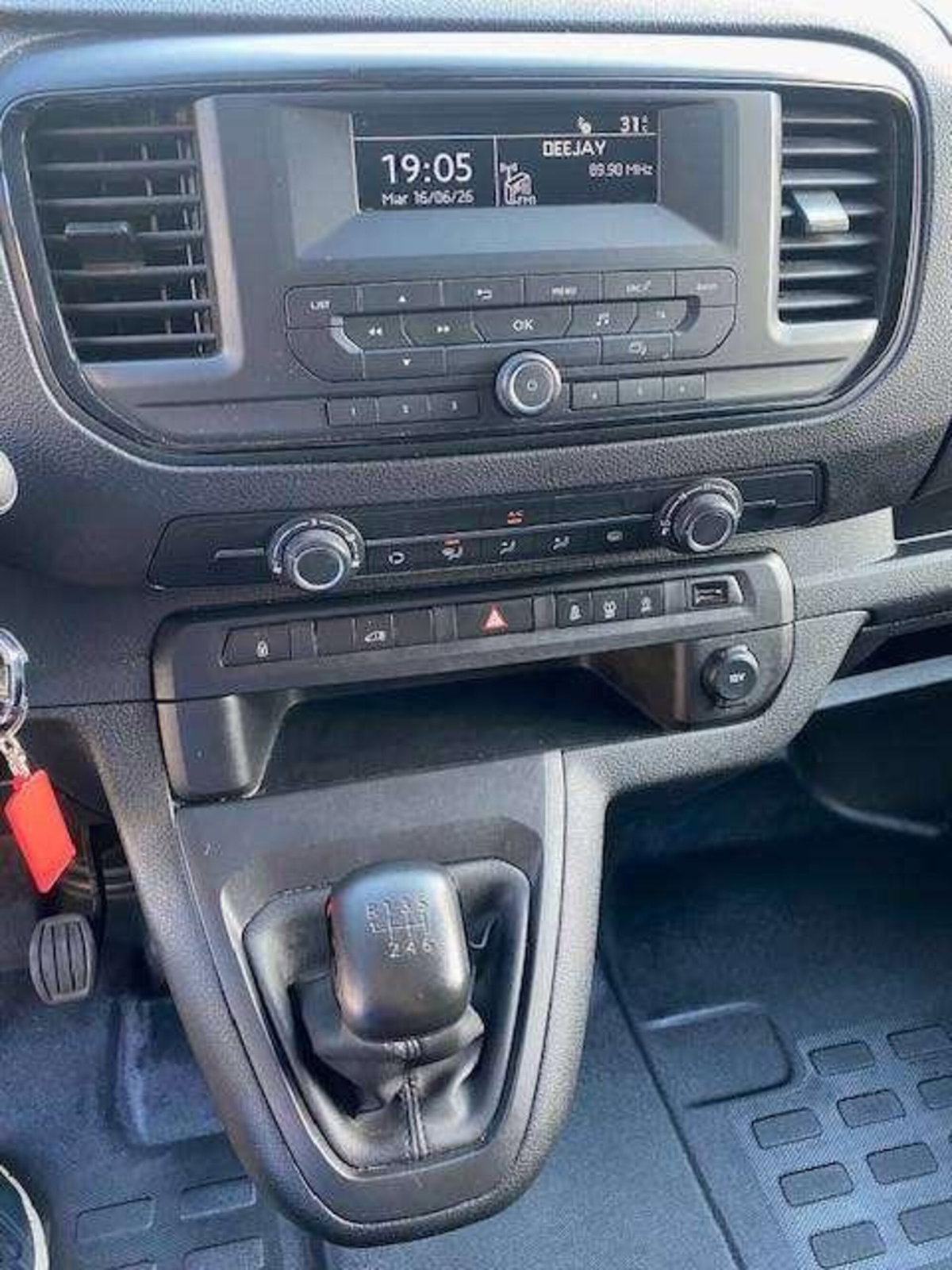 Peugeot Expert Furgone 2.0 HDi PC Comfort Furgone (18)