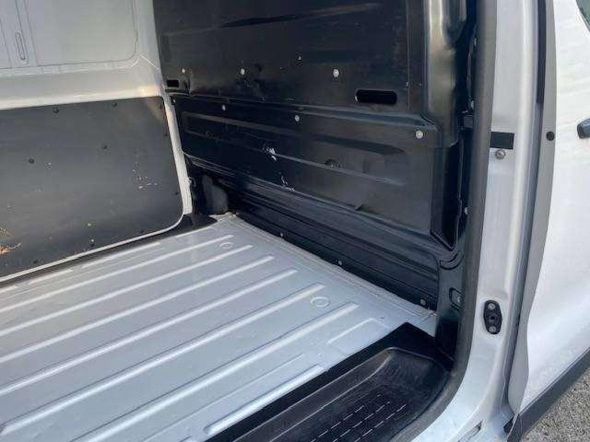 Peugeot Expert Furgone 2.0 HDi PC Comfort Furgone (9)