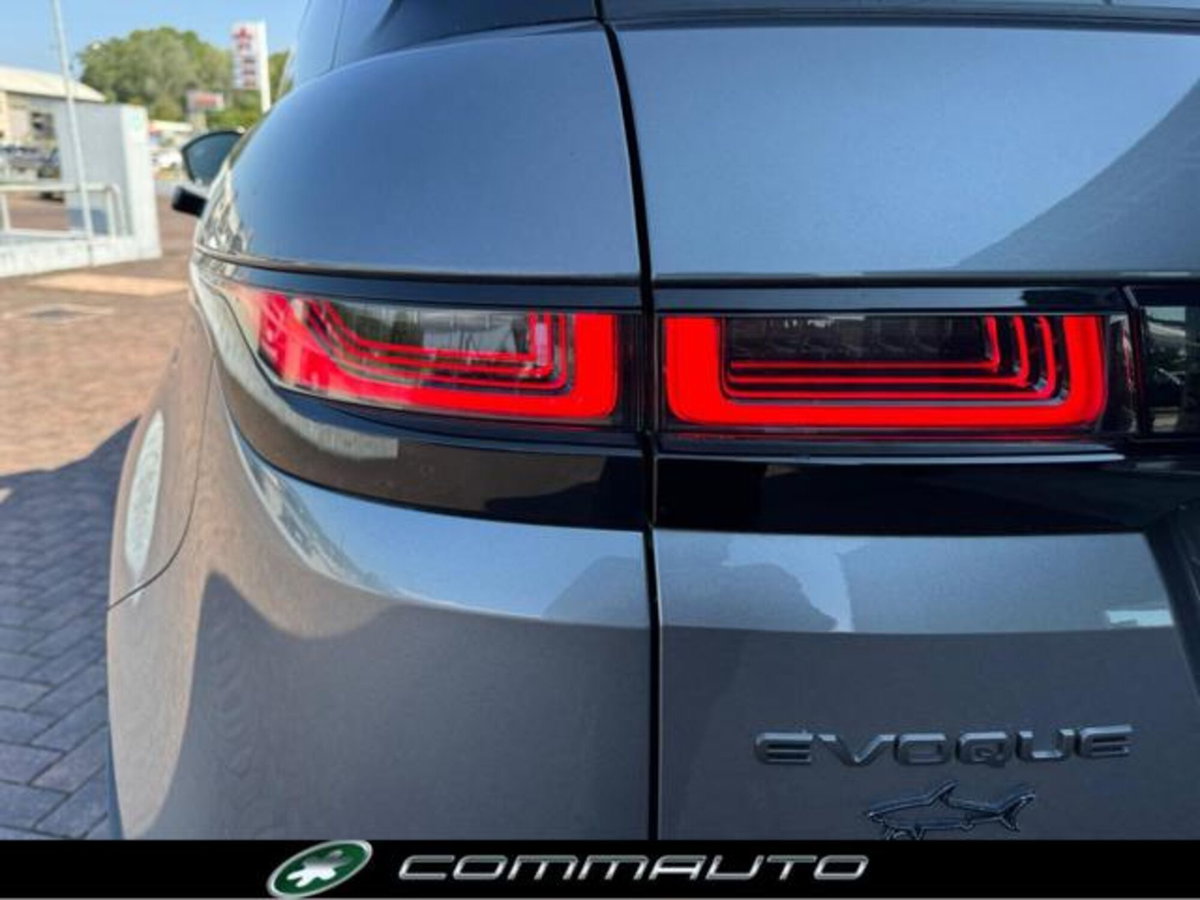 Land Rover Range Rover Evoque 2.0D I4 163 CV AWD Auto SE (7)