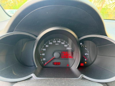 Kia Picanto 1.0 12V 3 porte Fashion (14)