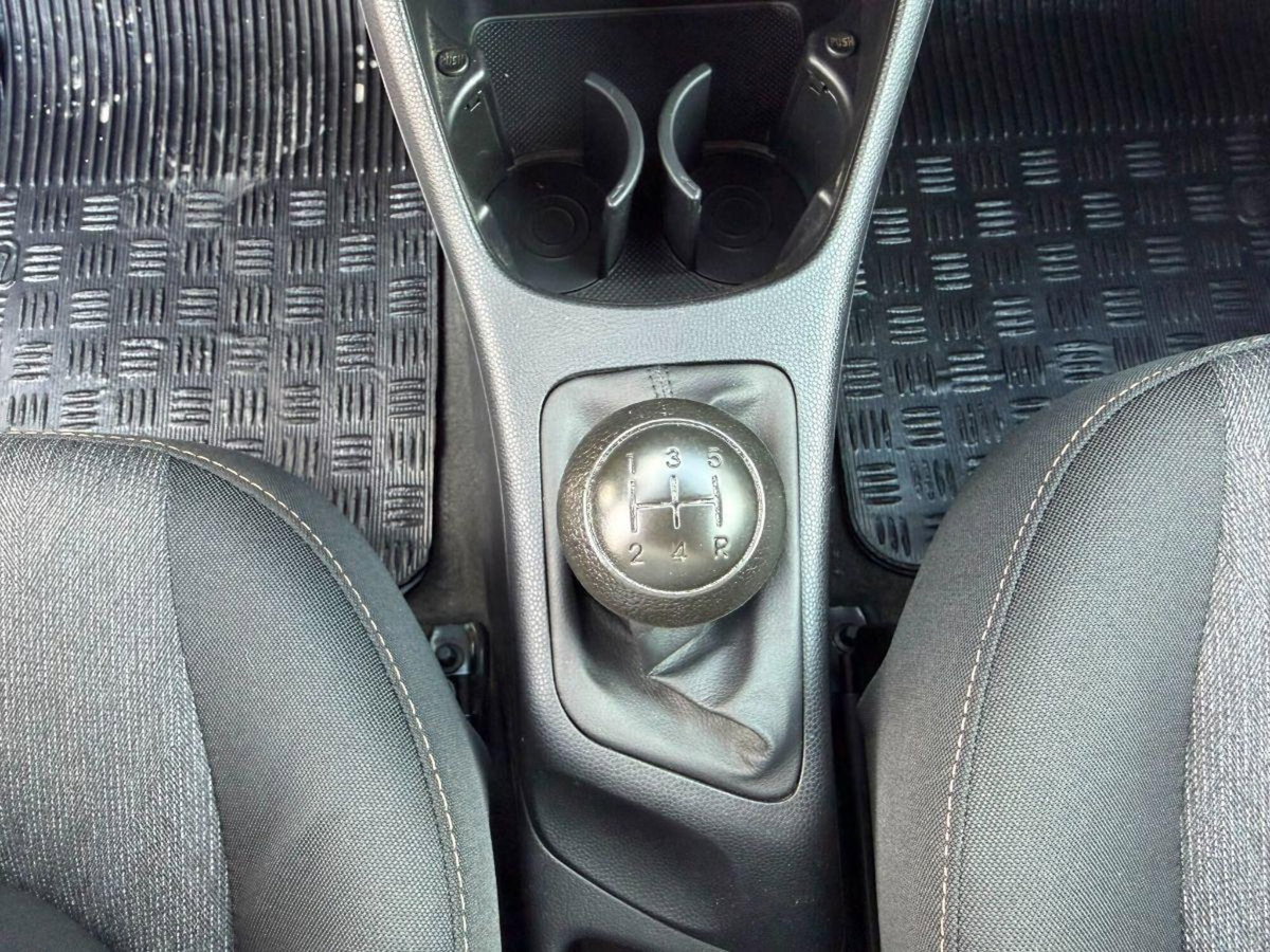 Kia Picanto 1.0 12V 3 porte Fashion (15)