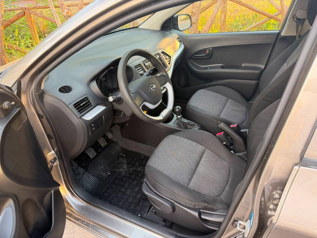 Kia Picanto 1.0 12V 3 porte Fashion (7)