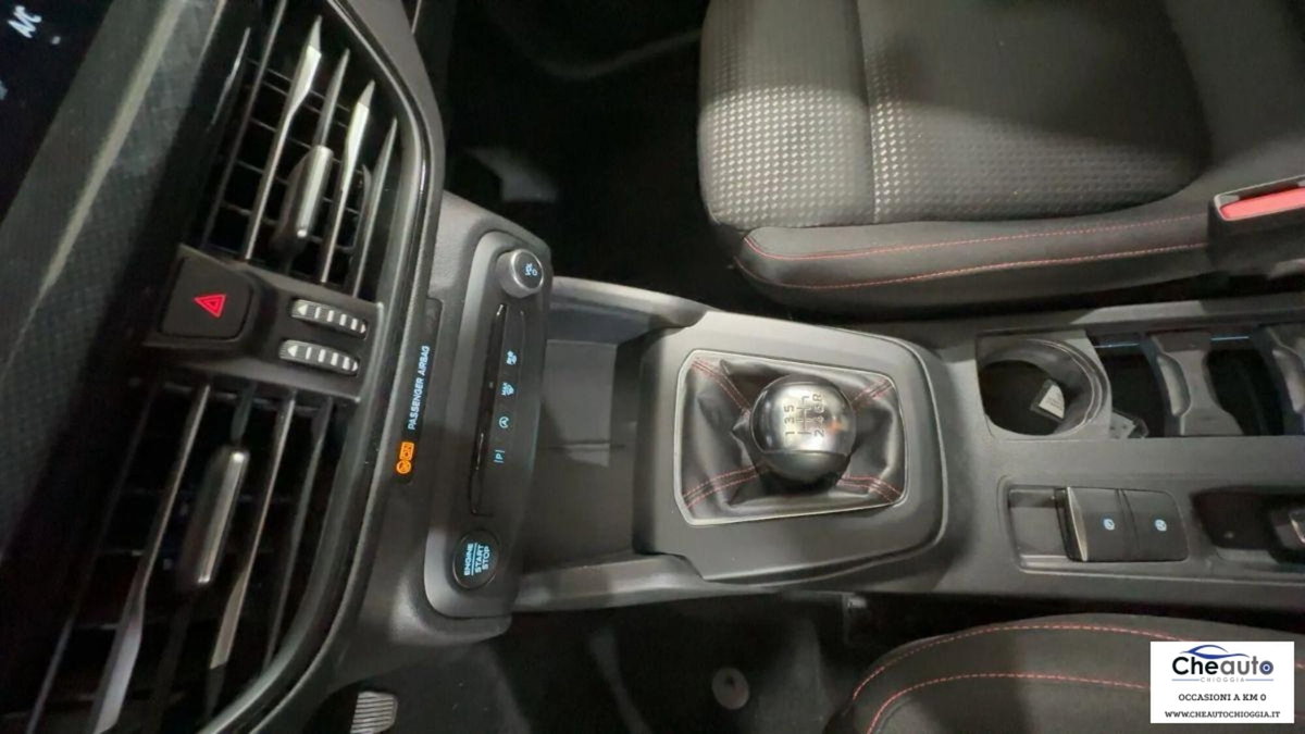 Ford Focus 1.0 EcoBoost 125 CV Start&Stop ST Line (19)