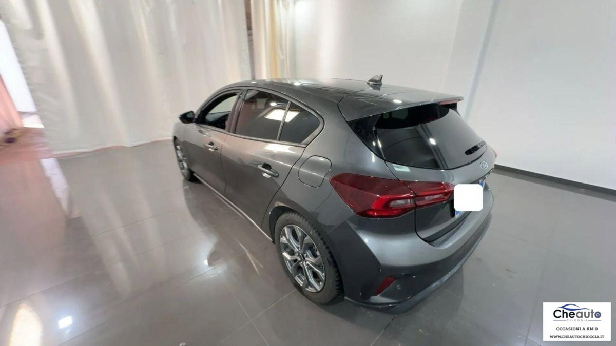 Ford Focus 1.0 EcoBoost 125 CV Start&Stop ST Line (5)
