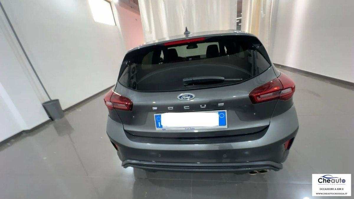 Ford Focus 1.0 EcoBoost 125 CV Start&Stop ST Line (8)